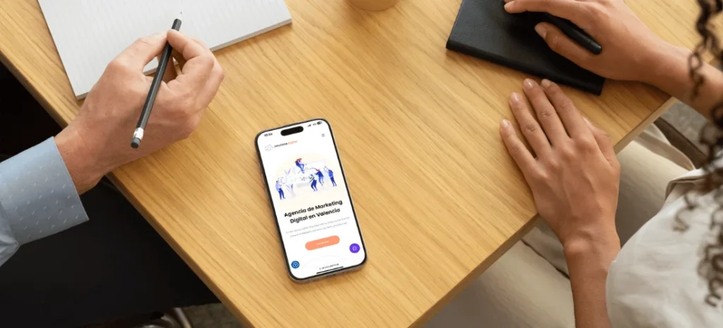 crear web mobile first
